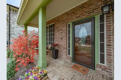 4008 Falcon Ridge Drive, Haltom City, TX 76137 - Photo 3
