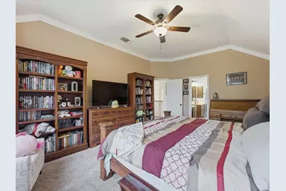 4008 Falcon Ridge Drive, Haltom City, TX 76137 - Photo 19