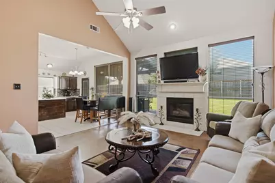 305 Ravenna Road, Lake Dallas, TX 75065 - Photo 7