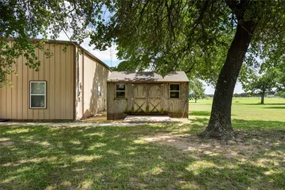 2022 Lamkin Road, Mineral Wells, TX 76067 - Photo 31