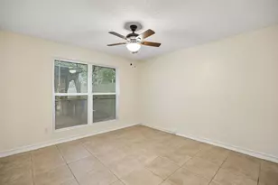 118 E Denton Dr, Euless, TX 76039 - Photo 17