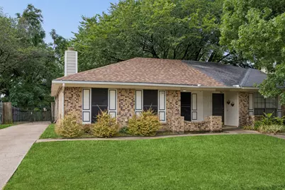 118 E Denton Drive, Euless, TX 76039 - Photo 3