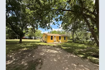 805 NE 3rd Street, Hubbard, TX 76648 - Photo 3