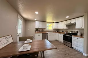 805 NE 3rd St, Hubbard, TX 76648 - Photo 5