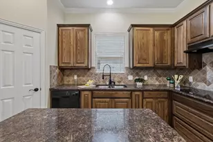 4416 Logan Cir, Granbury, TX 76049 - Photo 15