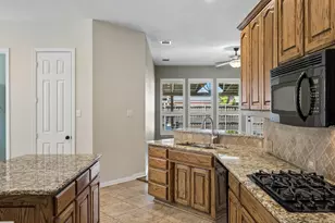 1613 Long Prairie Ct, Allen, TX 75002 - Photo 5