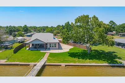 4323 Basswood Court, Granbury, TX 76049 - Photo 5