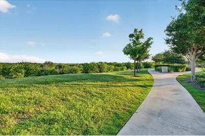 1221 Birds Fort Trail, Arlington, TX 76005 - Photo 29