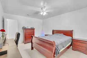 1832 Steinburg Ln, Fort Worth, TX 76134 - Photo 5