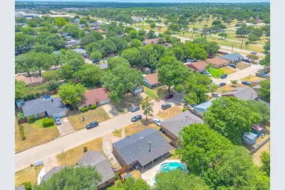 1832 Steinburg Lane, Fort Worth, TX 76134 - Photo 3