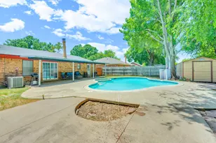 1832 Steinburg Ln, Fort Worth, TX 76134 - Photo 27
