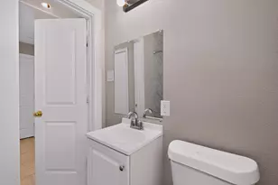709 SE 2nd St, Grand Prairie, TX 75051 - Photo 17