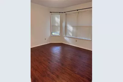 3304 Scarlet Oak Court, Farmers Branch, TX 75234 - Photo 5