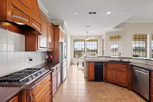 1009 Summerlin Dr, Granbury, TX 76048 - Photo 13