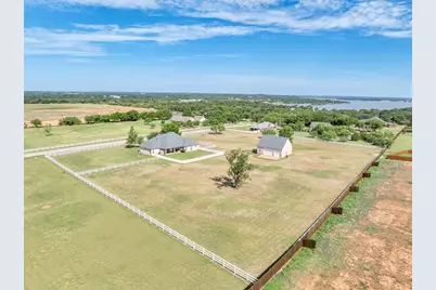 1009 Summerlin Drive, Granbury, TX 76048 - Photo 37