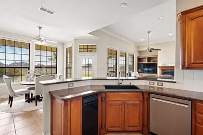 1009 Summerlin Drive, Granbury, TX 76048 - Photo 15