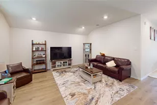 13153 Enclave Pkwy, Providence Village, TX 76227 - Photo 19