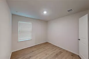 13153 Enclave Pkwy, Providence Village, TX 76227 - Photo 5