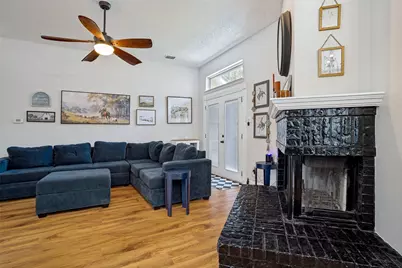 10705 Raleigh Drive, Frisco, TX 75035 - Photo 7