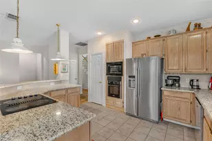 4105 Crest Ridge Dr, Irving, TX 75061 - Photo 9