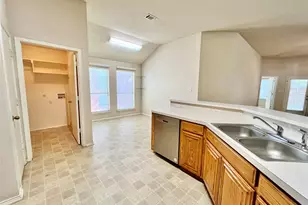 8055 Raleigh Dr, Fort Worth, TX 76123 - Photo 15