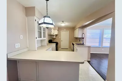 1811 Redwood Street, Arlington, TX 76014 - Photo 3