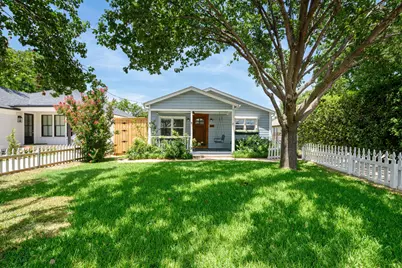 613 E Worth Street, Grapevine, TX 76051 - Photo 3