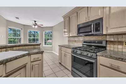 808 W Couts Street, Weatherford, TX 76086 - Photo 15