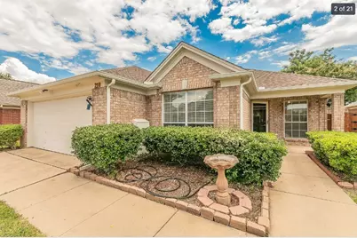 210 Madisson Drive, Euless, TX 76039 - Photo 1