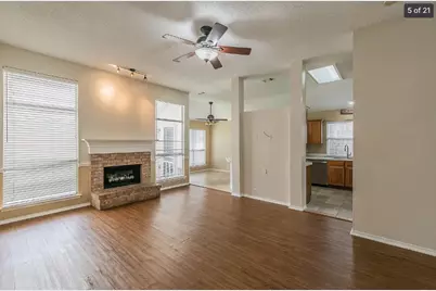 210 Madisson Drive, Euless, TX 76039 - Photo 7