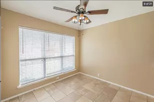 210 Madisson Dr, Euless, TX 76039 - Photo 9