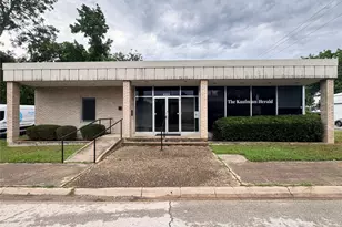300 N Washington St, Kaufman, TX 75142 - Photo 1