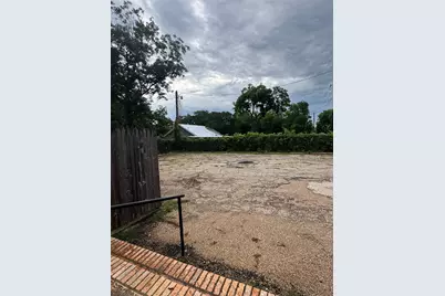 300 N Washington Street, Kaufman, TX 75142 - Photo 17