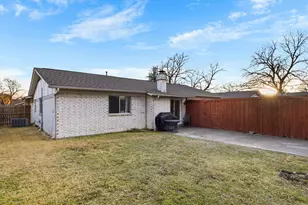 1913 Mission Dr, Garland, TX 75042 - Photo 27