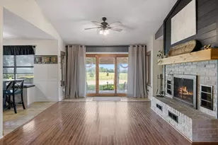 838 Vz County Road 4404, Ben Wheeler, TX 75754 - Photo 7