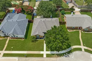 1686 Crosshaven Dr, Lewisville, TX 75077 - Photo 33