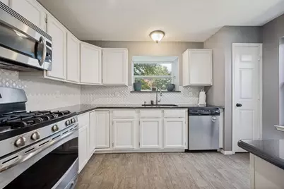 1686 Crosshaven Drive, Lewisville, TX 75077 - Photo 13