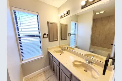 2641 Berkshire Lane, Grand Prairie, TX 75052 - Photo 15