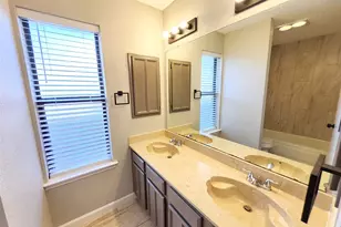 2641 Berkshire Ln, Grand Prairie, TX 75052 - Photo 15