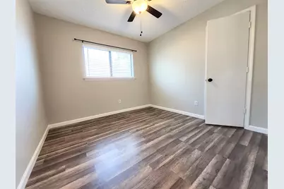 2641 Berkshire Lane, Grand Prairie, TX 75052 - Photo 13