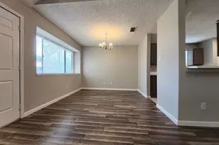 2641 Berkshire Ln, Grand Prairie, TX 75052 - Photo 5