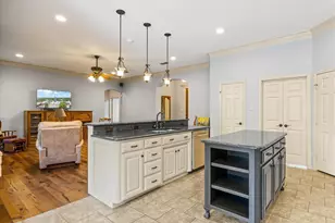 2211 Tanton Sound Ct, Granbury, TX 76049 - Photo 9