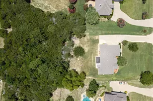 2211 Tanton Sound Ct, Granbury, TX 76049 - Photo 35