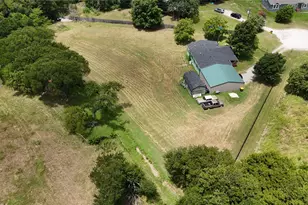 8300 Bluebonnet Cir, Alvarado, TX 76009 - Photo 3