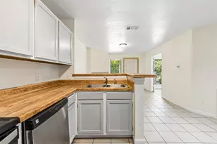 6108 Abrams Rd, Dallas, TX 75231 - Photo 21
