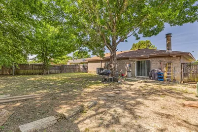 3423 Hickory Hill Drive, Arlington, TX 76014 - Photo 23