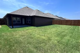 802 Tippit Ln, Greenville, TX 75402 - Photo 17