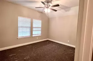 802 Tippit Ln, Greenville, TX 75402 - Photo 15