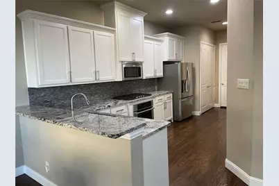 10557 Chaucer Hill Lane, Irving, TX 75063 - Photo 3
