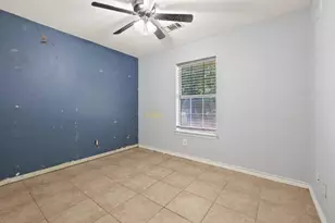 207 W South St, Whitesboro, TX 76273 - Photo 19